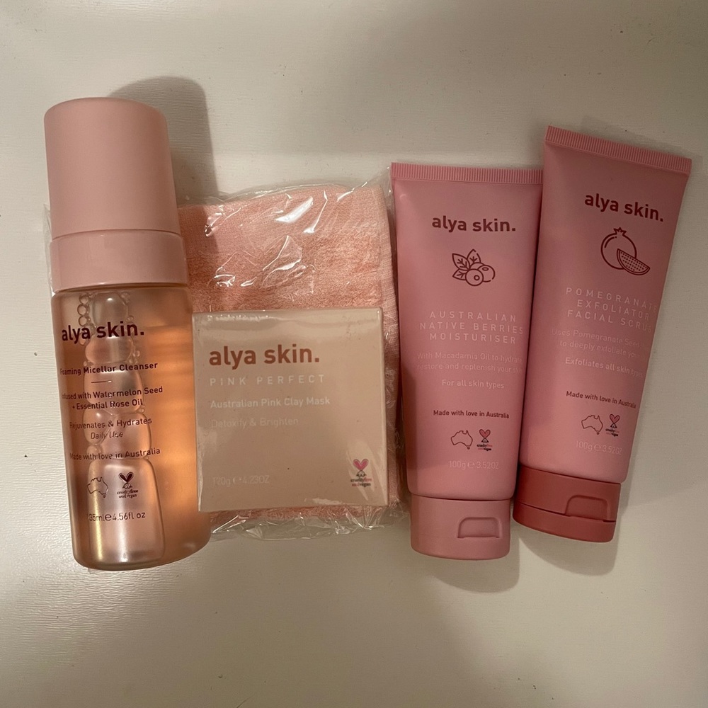Alya skin cleanse